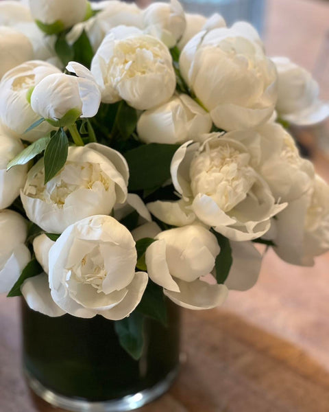 Embracing Elegance: A Guide to Using Peonies in Flower Arrangements