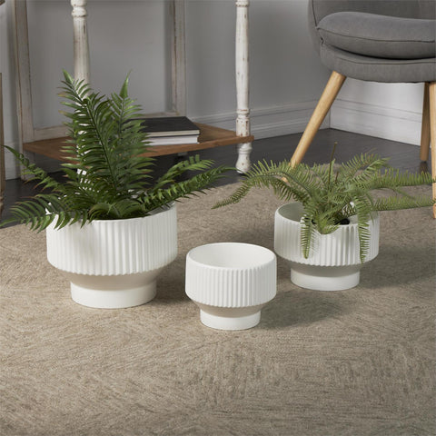 White Planter Grooves 8"