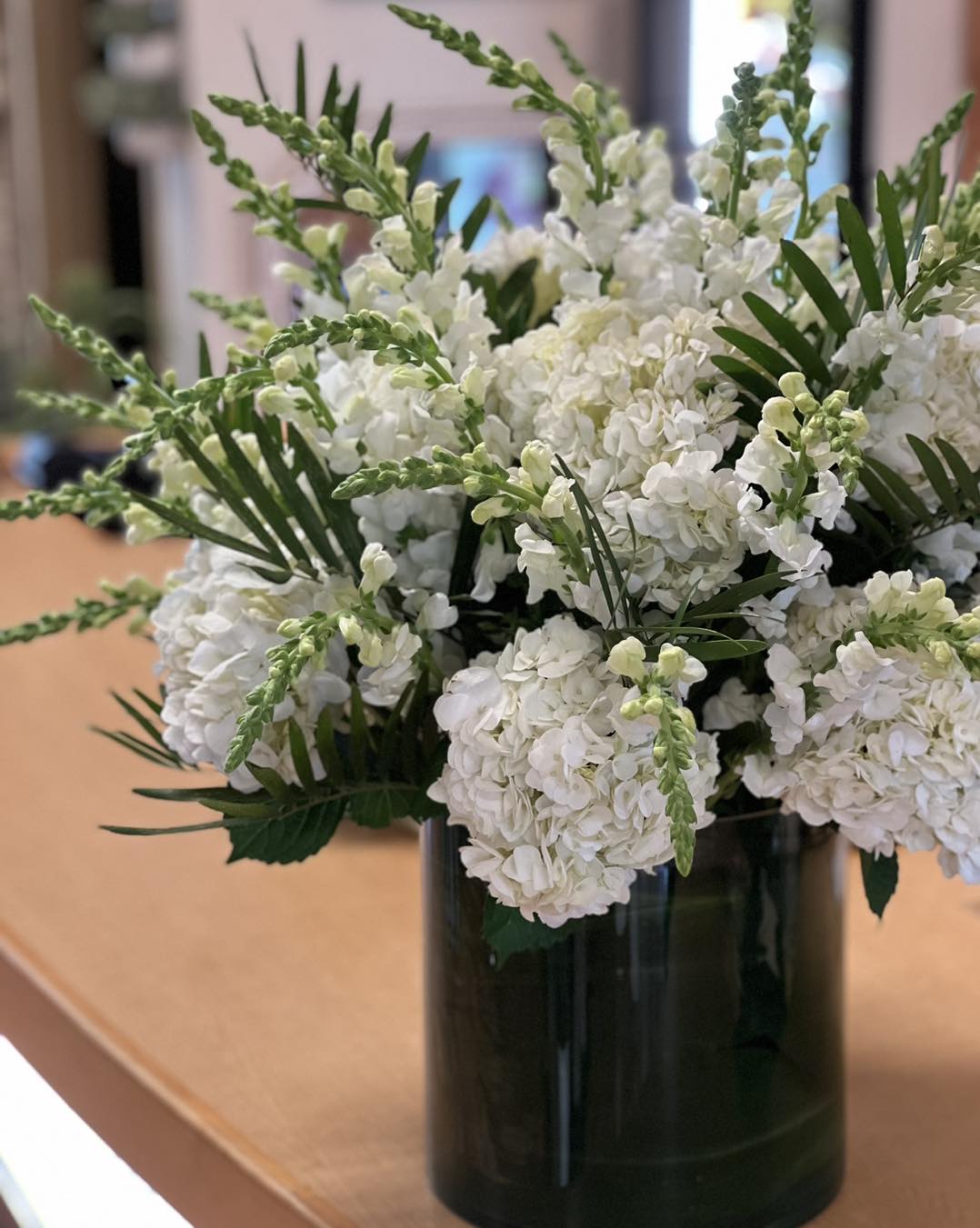 The Timeless Elegance of Hydrangeas: A Guide to Stunning Flower Arrang ...